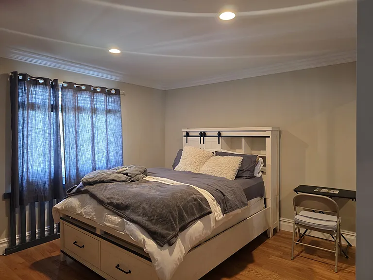 355 E Market St #2 — Photo 9