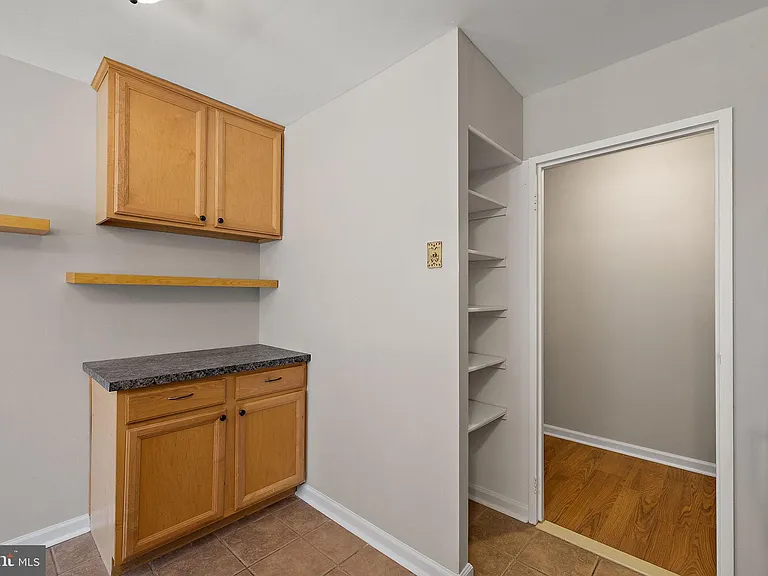 200 Campbell Cir #E-14 — Photo 5