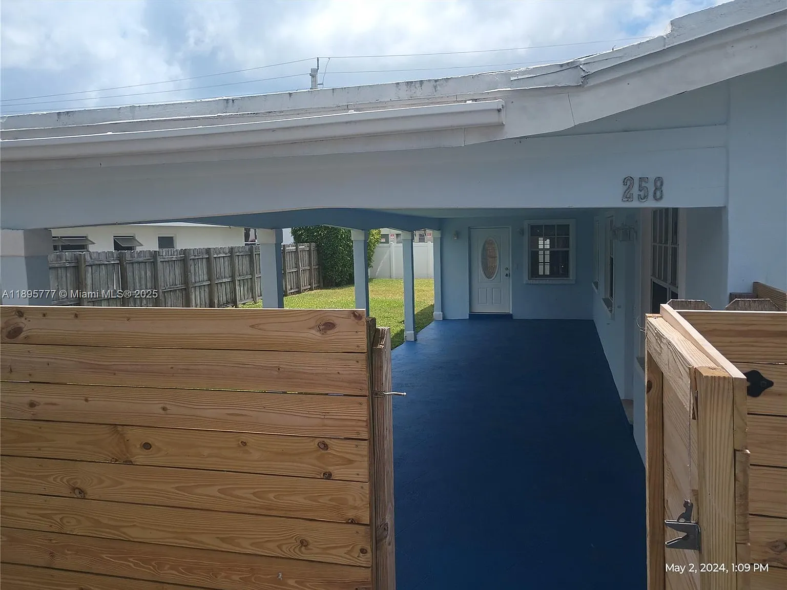Silver Shores Sec Of Laud — Photo 1
