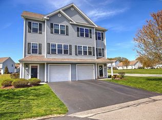 31 Stream View Dr #31, Cumberland, RI 02864