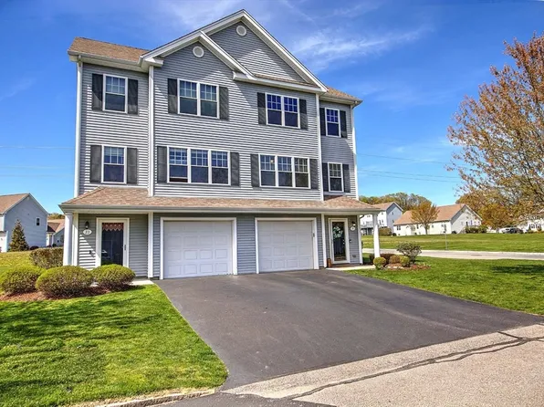 31 Stream View Dr #31, Cumberland, RI 02864