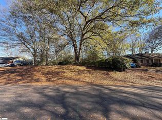 10 Roe Ct, Greenville, SC 29617