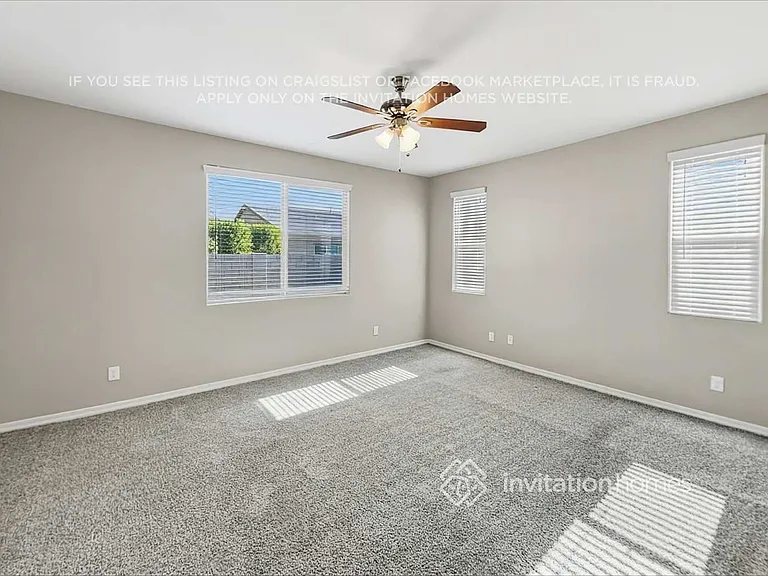 19018 W Yucatan Dr — Photo 11