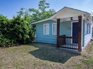 124 S 6th St #B, Spring Lake, NC 28390