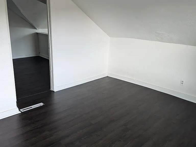 236 W Main St — Photo 16