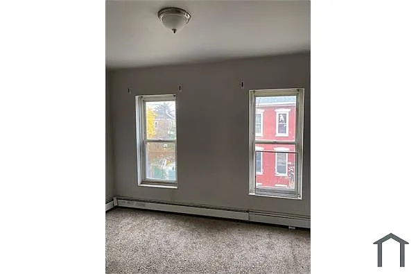 Building Photo - 164 N Evans St #1