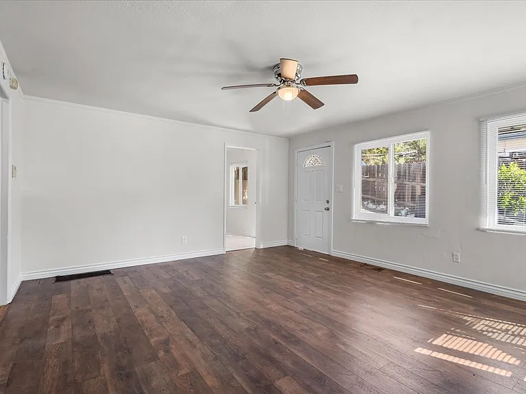 3538 Curlew St #40 — Photo 4