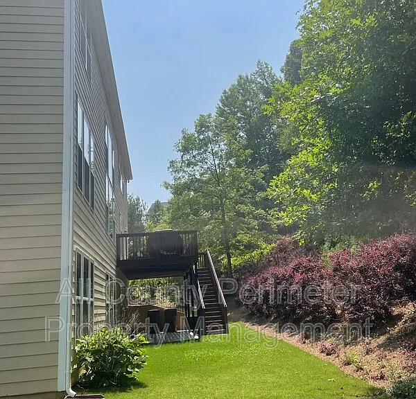 4445 Agard St — Photo 3