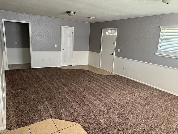 4th image of 820 NW 35th St #B