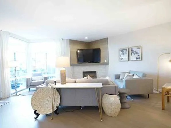 8115 SW Seneca St, Tualatin, OR 97062