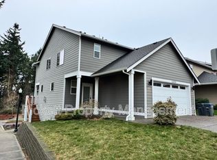 2402 Seringa Ave, Bremerton, WA 98310