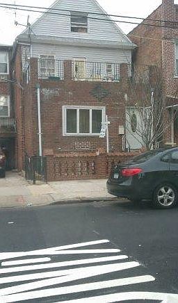 1st image of 98 Bay 14 St St
