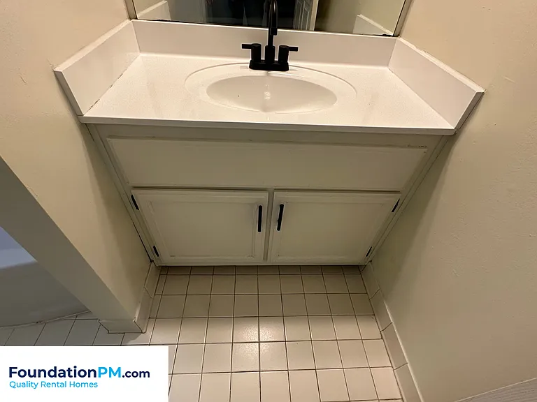 34 N Idlewild St #3 — Photo 6