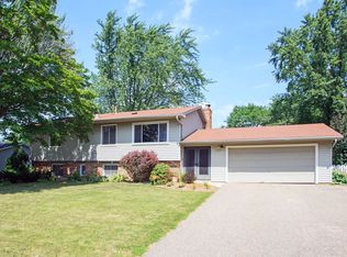 1769 Gabbro Trl, Eagan, MN 55122