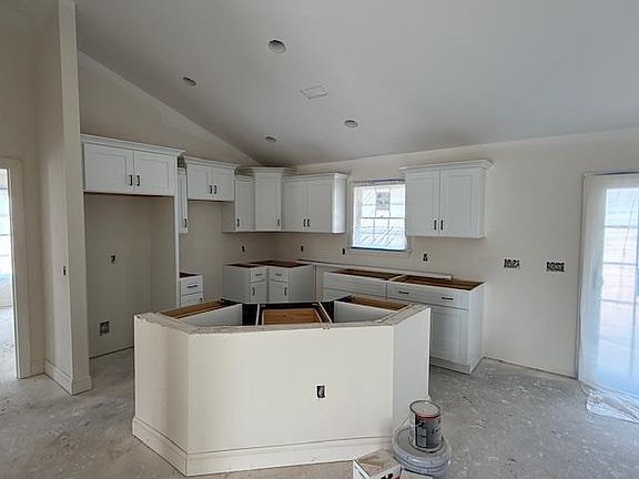 3rd image of 374 Three Curve Rd. #Cedar 3