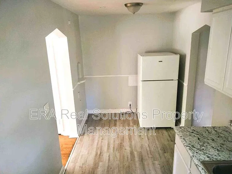 1627 Anita Pl #1 — Photo 5
