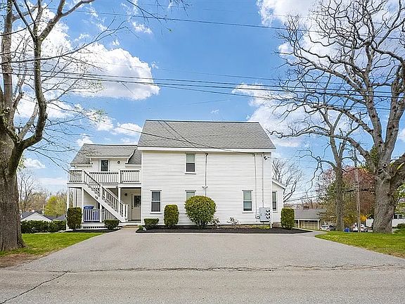 2nd image of 102 Parker Rd APT 1
