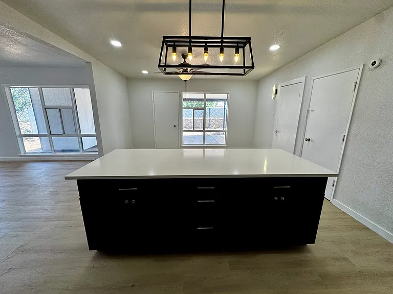 5102 Beals Dr — Photo 10