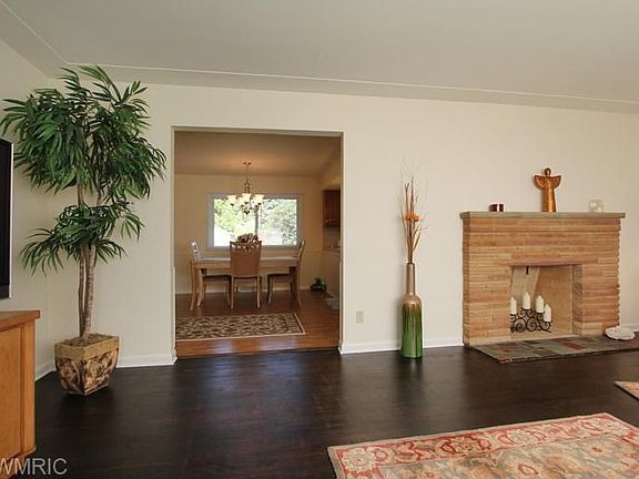 5th image of 4901 Ash Ave SE