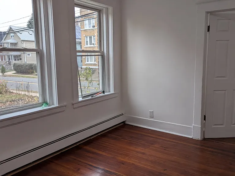 152 Oak Street — Photo 5