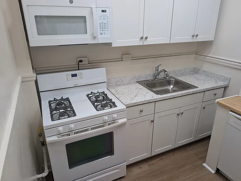 10 S Arthur Ashe Blvd #2 — Photo 16