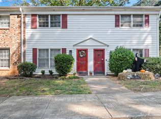 2821 E Tully Sq APT F, Winston Salem, NC 27106