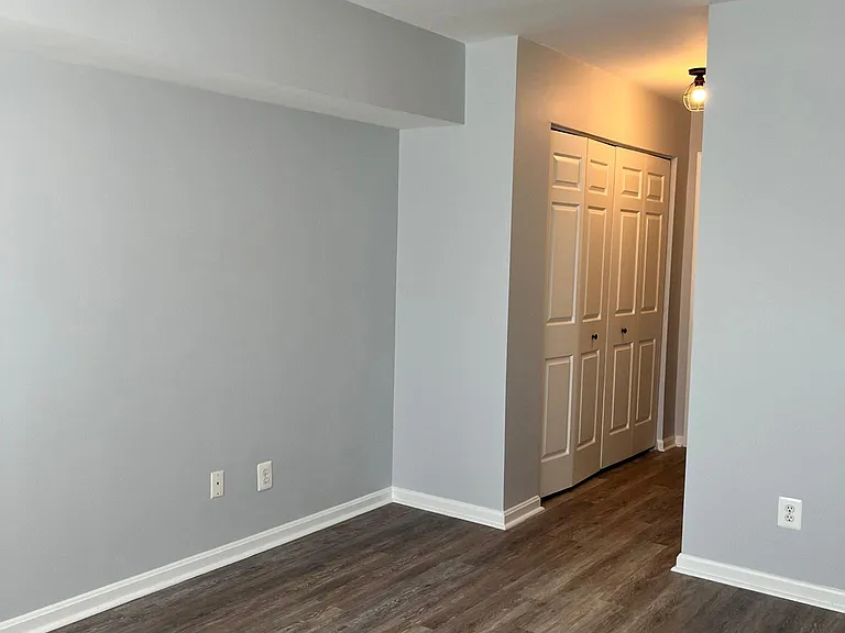 5843 Orchard Hill Ct — Photo 6