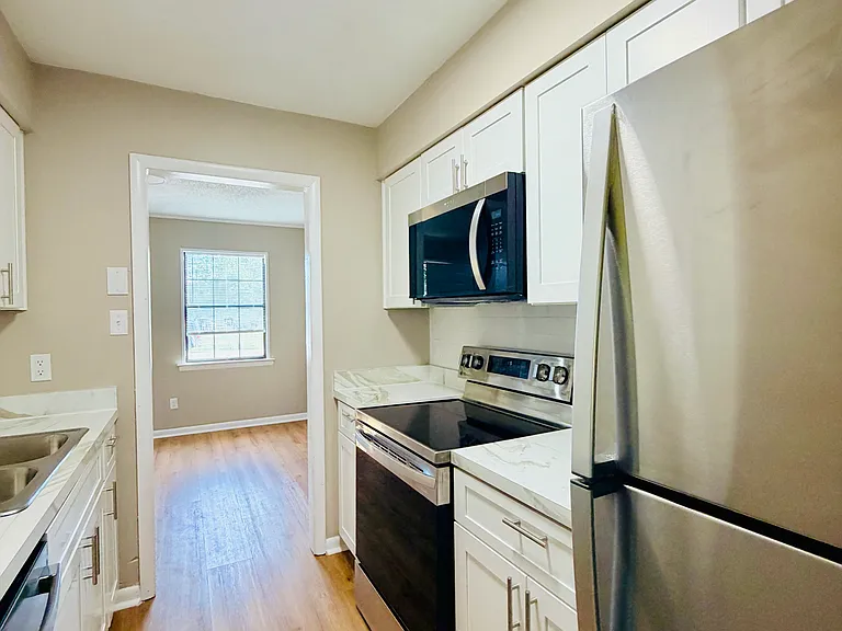 6 Almond Ct #2B — Photo 18