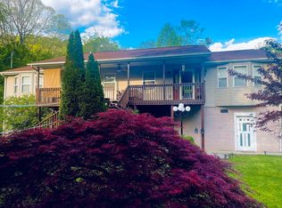 5531 River Front Rd, Lovely, KY 41231