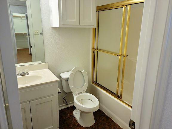Hall Bath_02162022