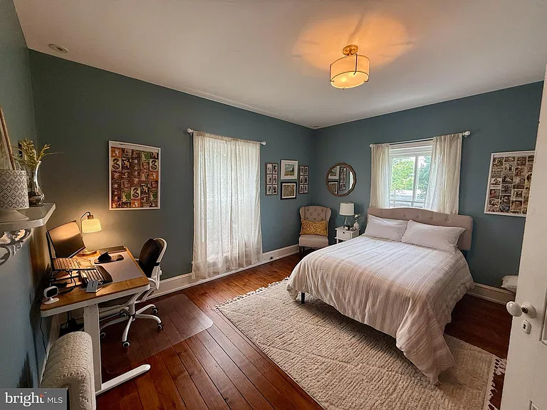 221 W Court St — Photo 16