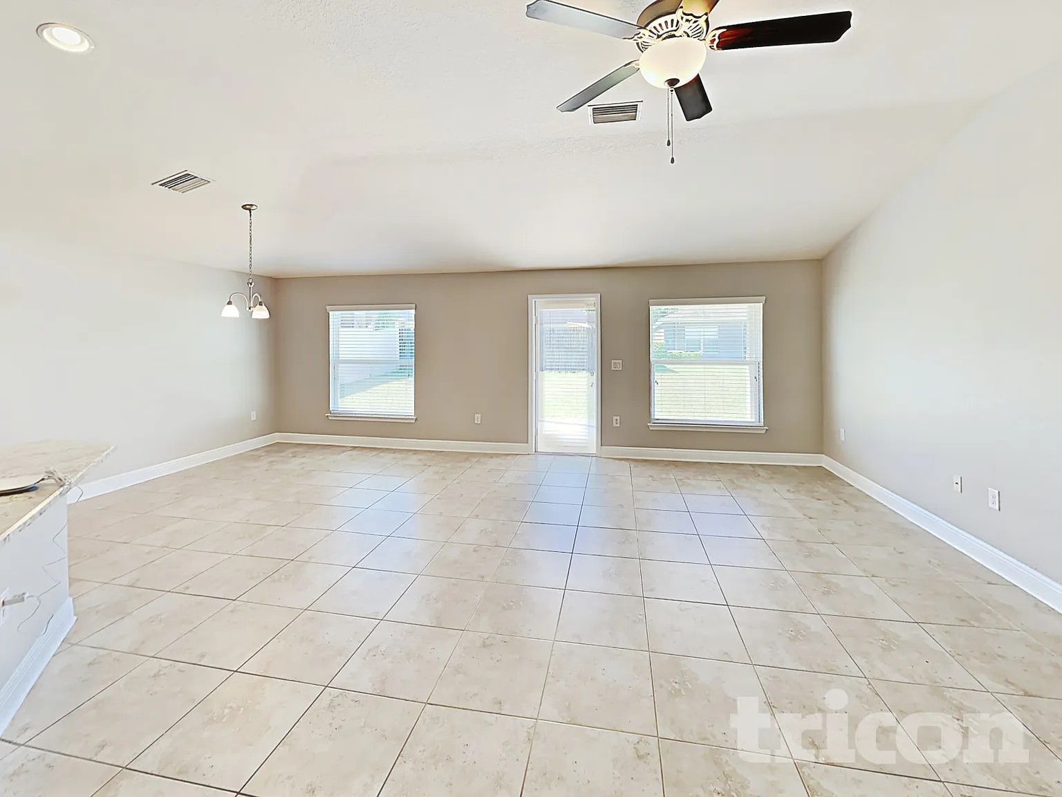 10853 Kirkwall Port Drive Wimauma FL — Photo 3