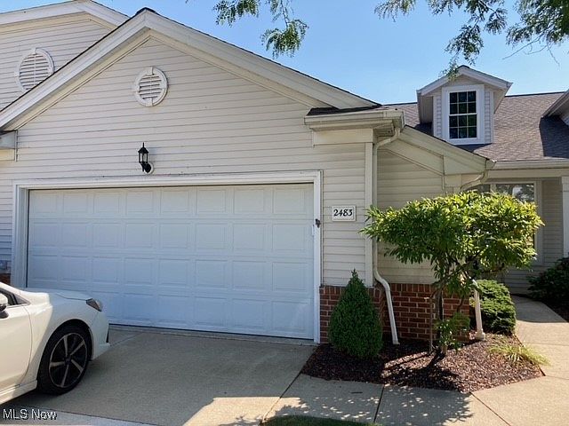 1st image of 2483 Crimson Dr