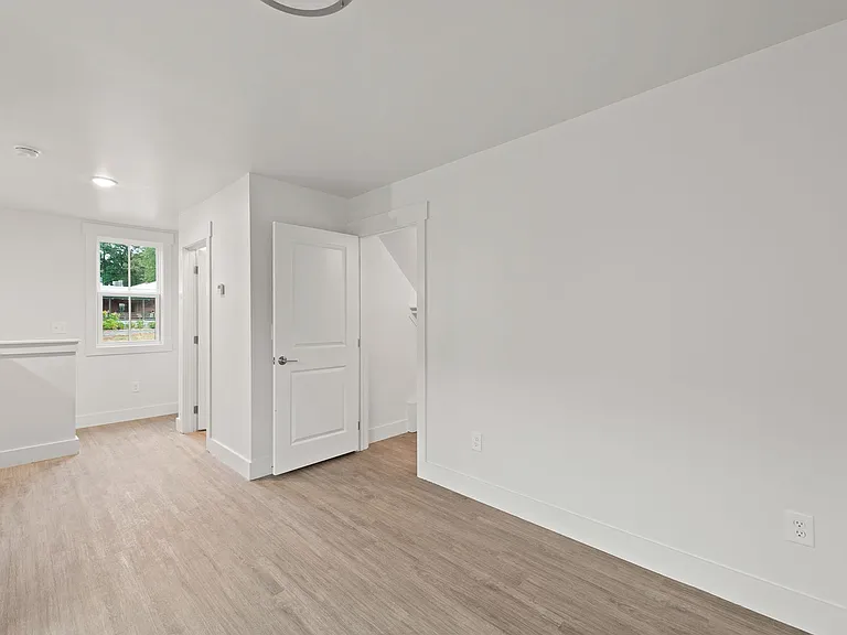 709 Jefferson St — Photo 21