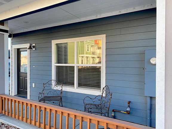 Private front porch