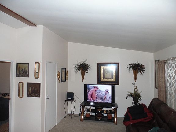 2nd image of 404 E Vance St