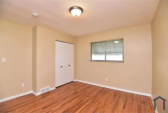 10204 S Highland Ave #UP — Photo 12