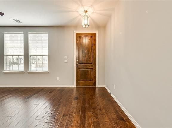 5th image of 5741 Knox Dr