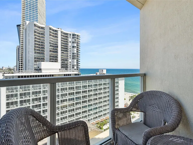 16699 Collins Ave #1407 — Photo 10