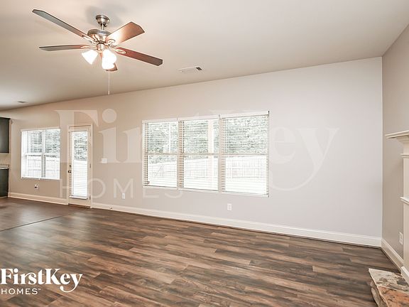 5th image of 835 Sassafras Ln