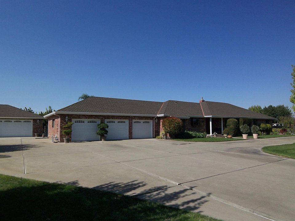 1st image of 1511 N Garnica Dr