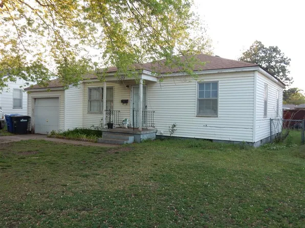 1322 W Wallace Dr, Enid, OK 73703