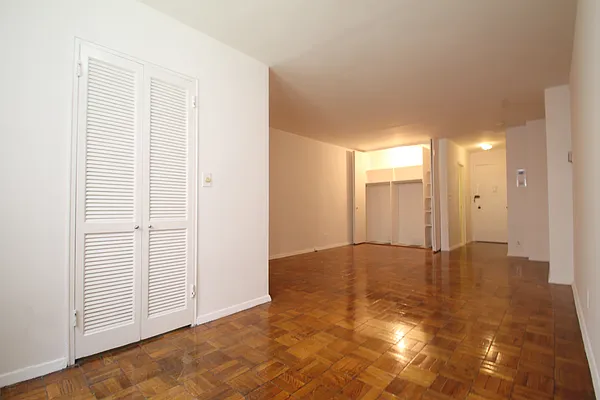 Rented by Corcoran | media 6