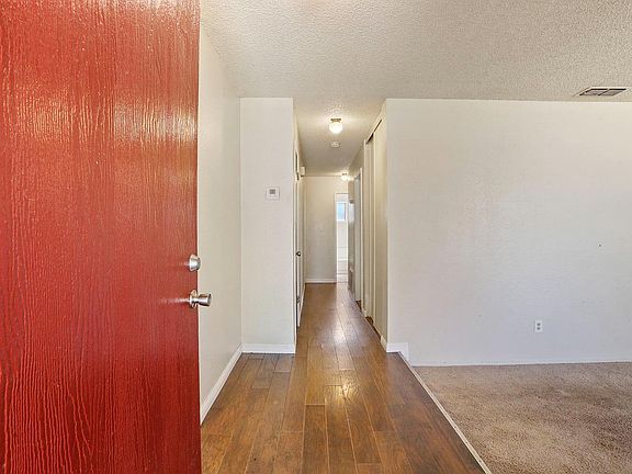 4th image of 2528 Stoneridge Dr