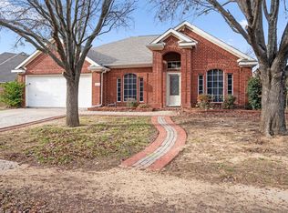 917 Circle View Ln, Denton, TX 76210