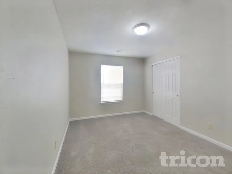10907 Delphi Dr — Photo 15
