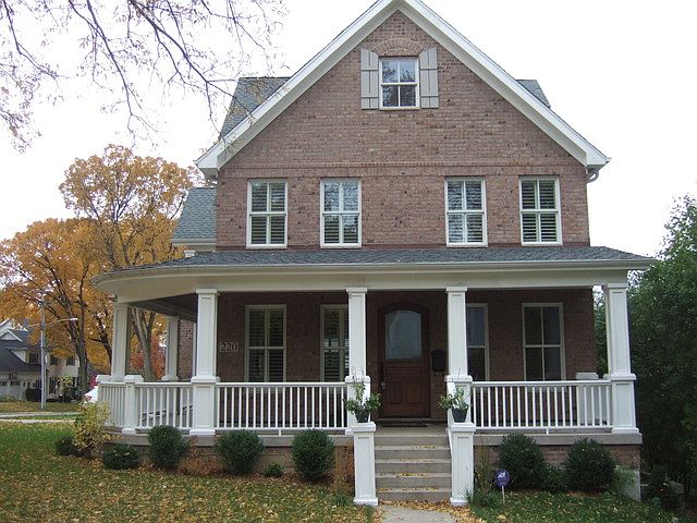 1st image of 220 N Grant St