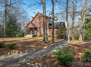 125 Buffalo Trl, Asheville, NC 28805