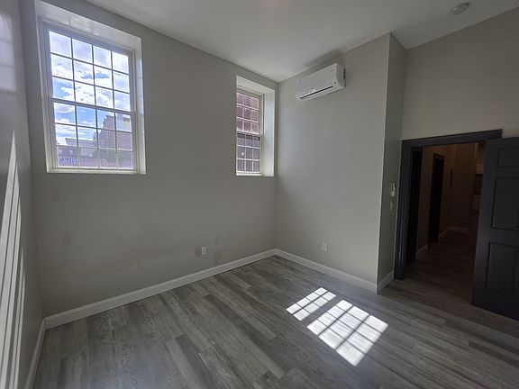 5th image of 150 Middlesex St #306