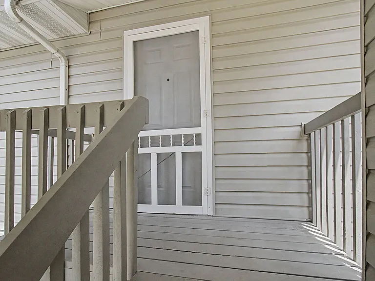 19 Shanna Dr — Photo 5